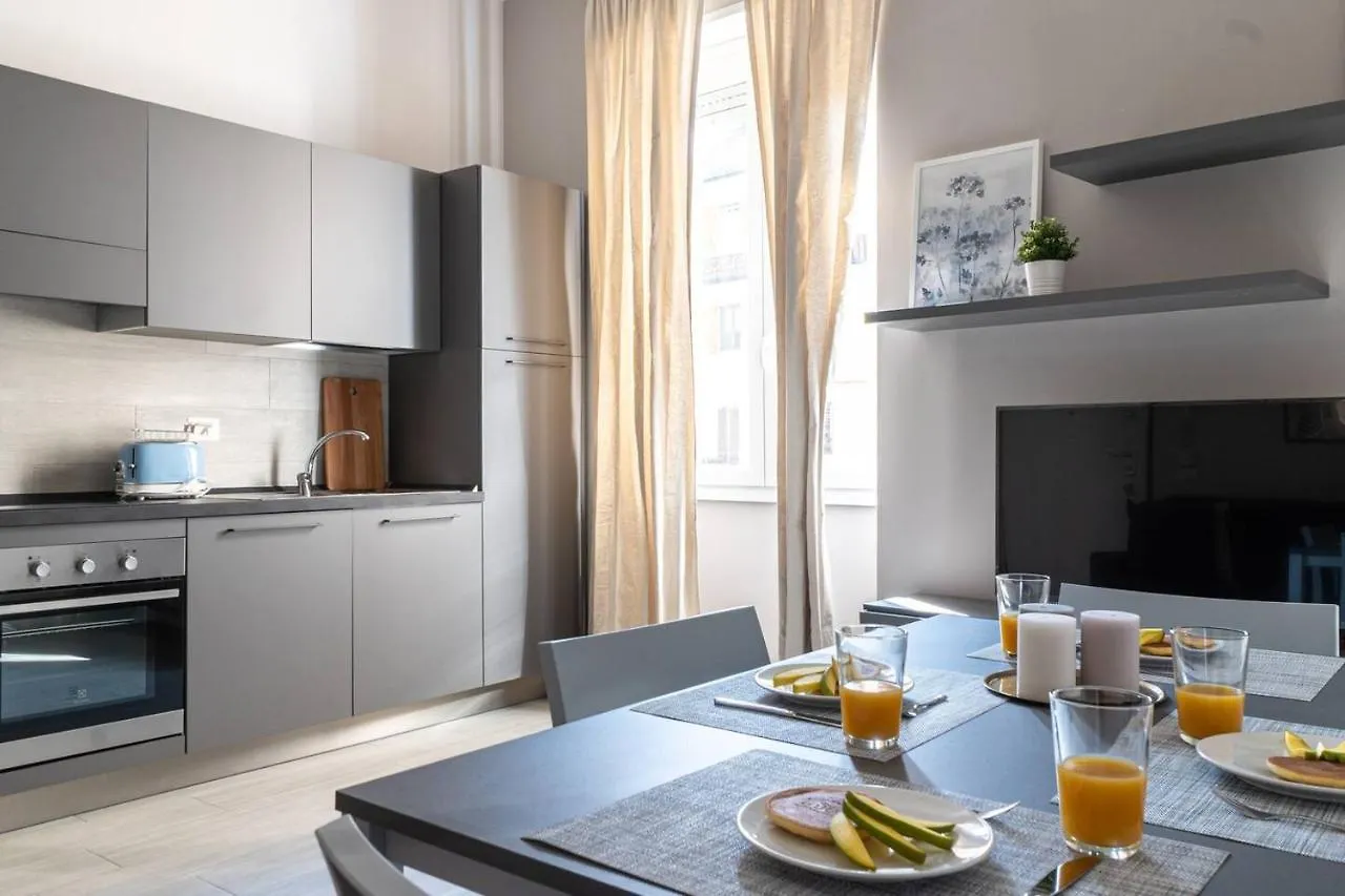 Easylife - Accogliente Residenza A Due Passi Dal Duomo Apartment Milan Italy